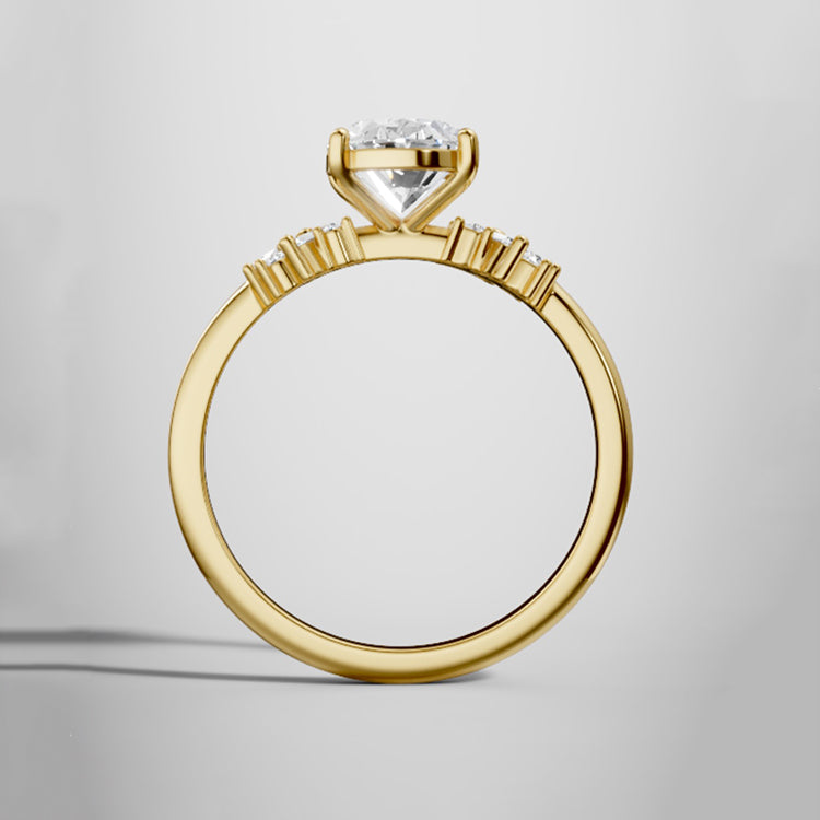 yellow gold - oval