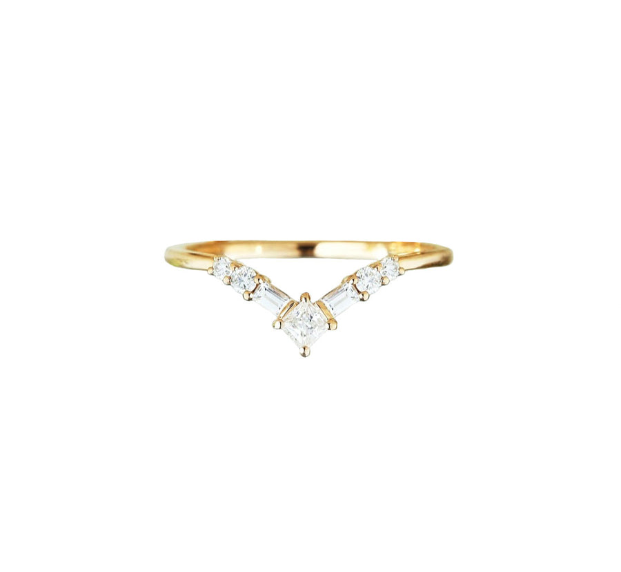 Faith Curved Diamond Wedding Ring In 18K Gold
