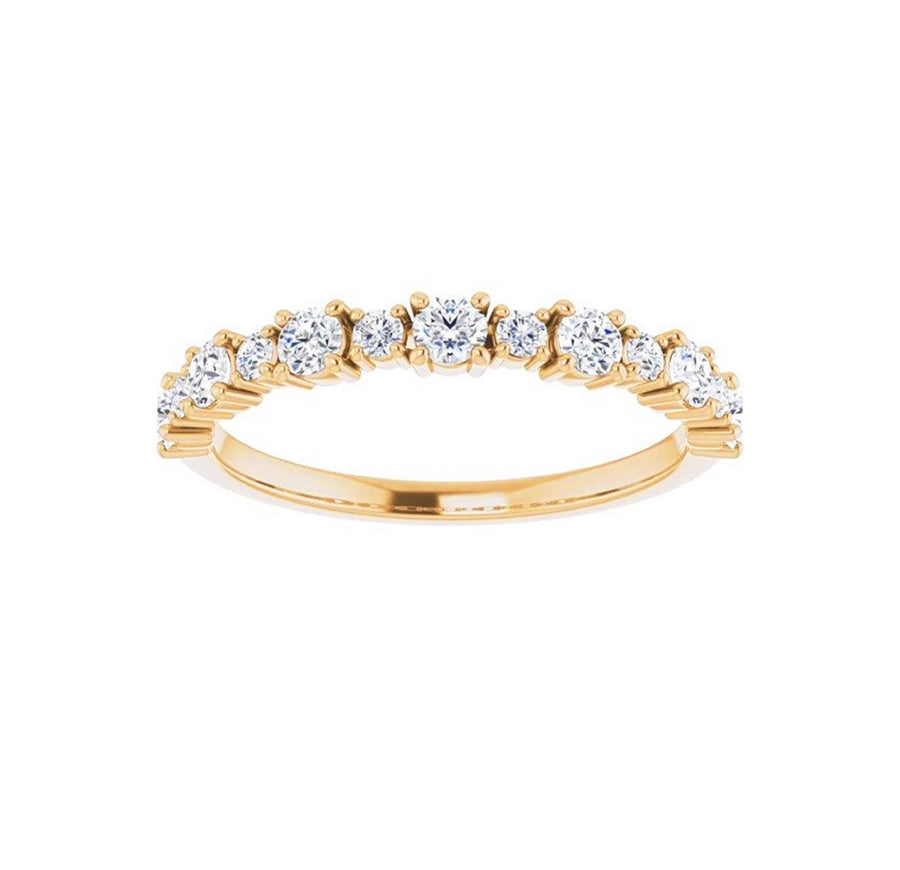 Round Diamond Wedding Ring in 14K Gold