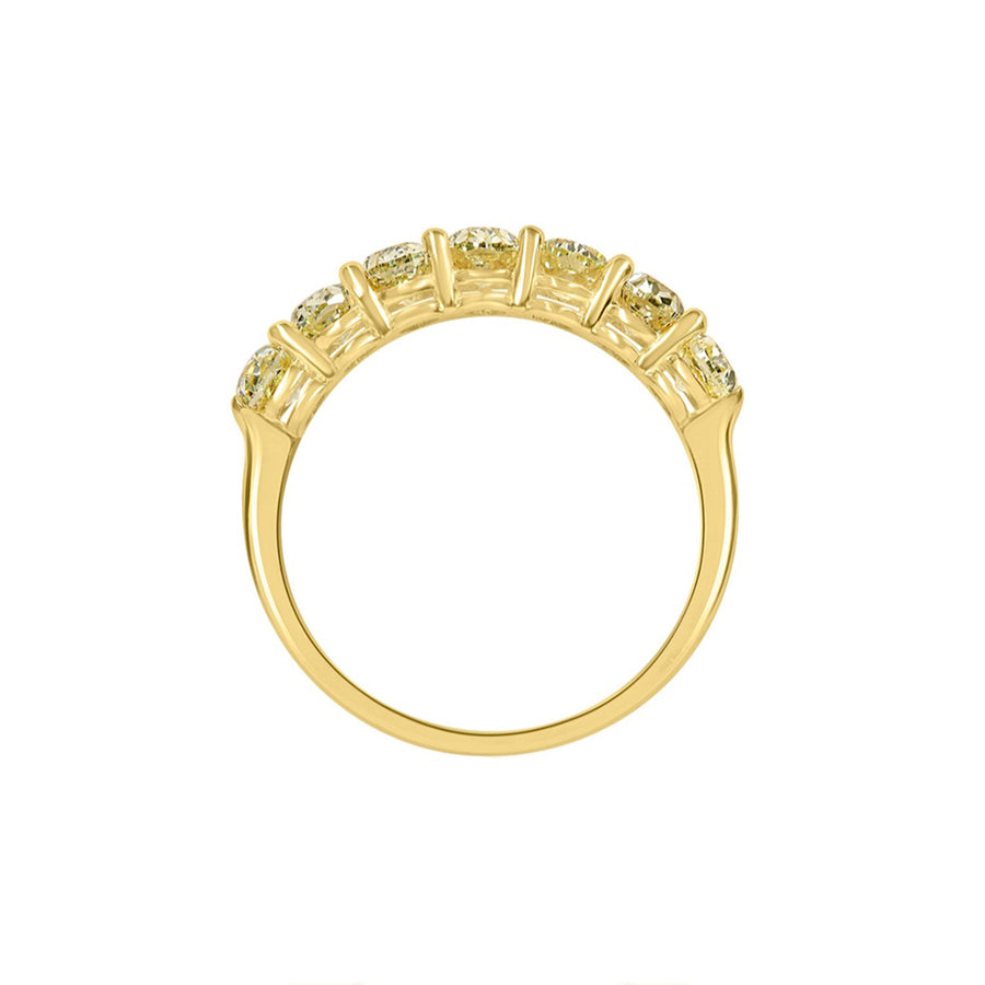 Yellow gold yellow oval diamond ring